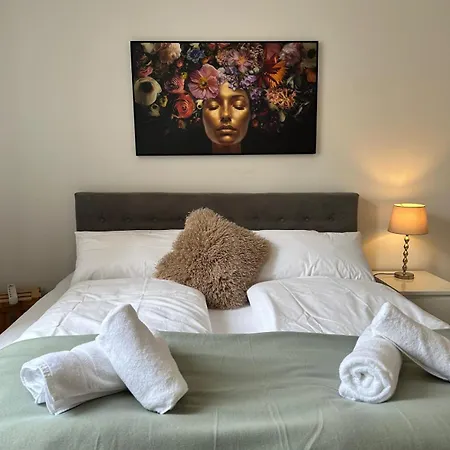 Appartement Salus Living - Wohnung-parkplatz-infrarotsauna-rhein - Bright Collection *